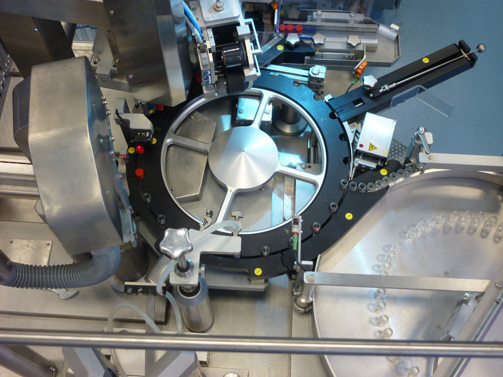 Syringe Labeling Machine