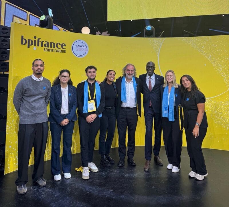 Chronicles of a small businessman who dreams of reenchanting France – Episode 34